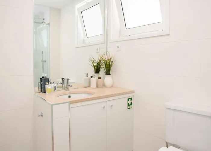 Liiiving In - Downtown Balcony ポルト