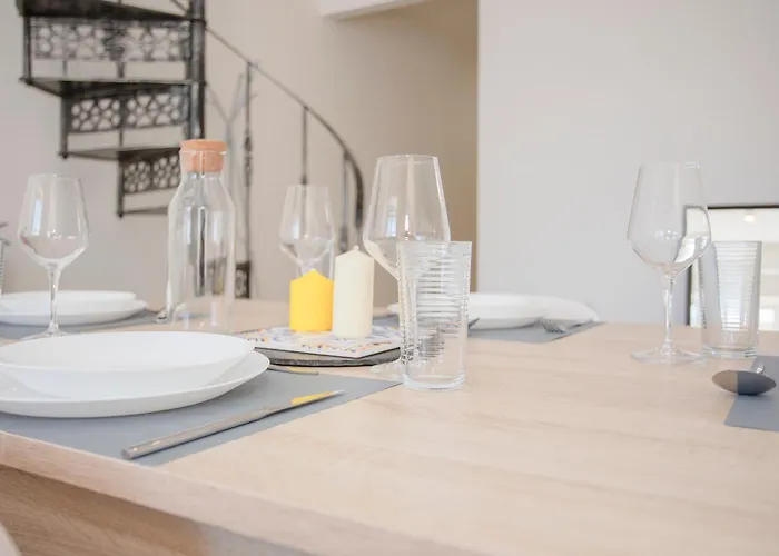 アパート Liiiving In - Downtown Balcony