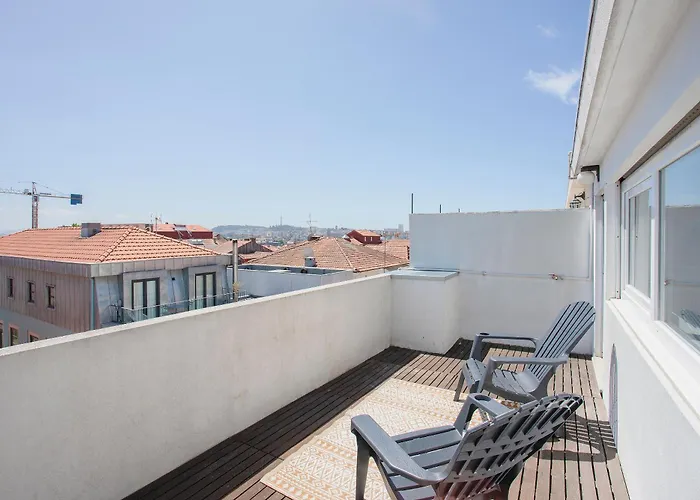 Liiiving In - Downtown Balcony * ポルト