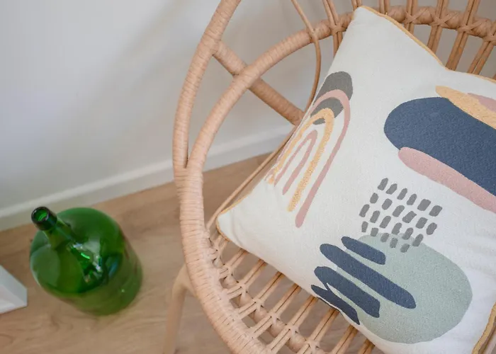 Liiiving In - Downtown Balcony * ポルト