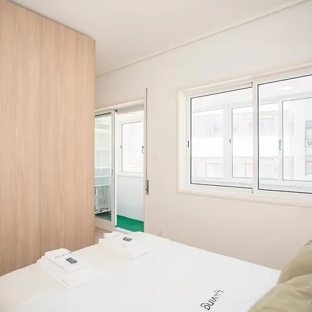 Liiiving In - Downtown Balcony Апартаменты *