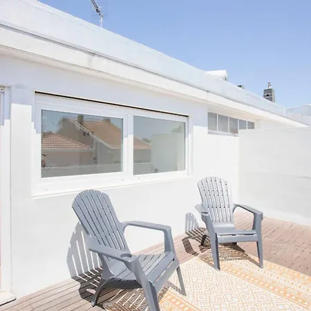 Liiiving In - Downtown Balcony Apartament Porto