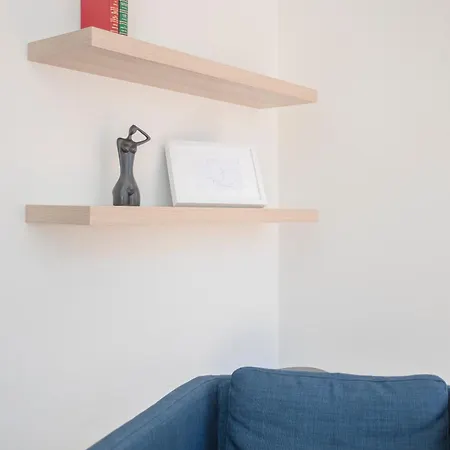 Liiiving In - Downtown Balcony Apartament *