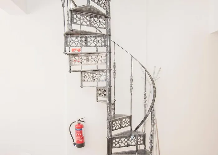 Liiiving In - Downtown Balcony Porto