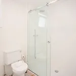 Liiiving In - Downtown Balcony Daire
