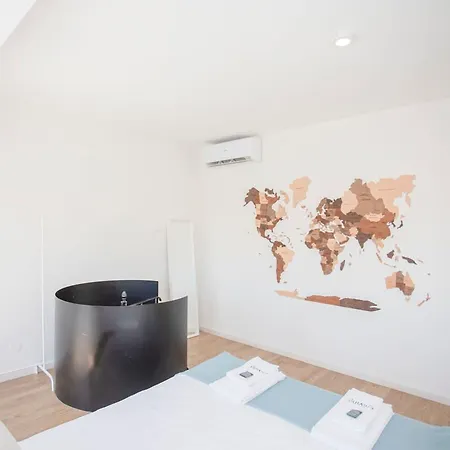 Liiiving In - Downtown Balcony Apartamento