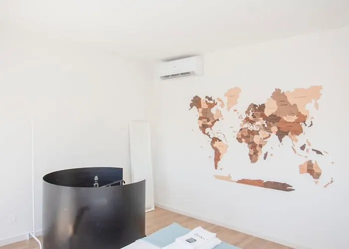 Liiiving In - Downtown Balcony Apartamento