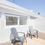 Liiiving In - Downtown Balcony Apartman Porto