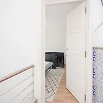 Liiiving In - Downtown Balcony Apartman Porto