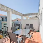 Apartman Liiiving In - Downtown Balcony *